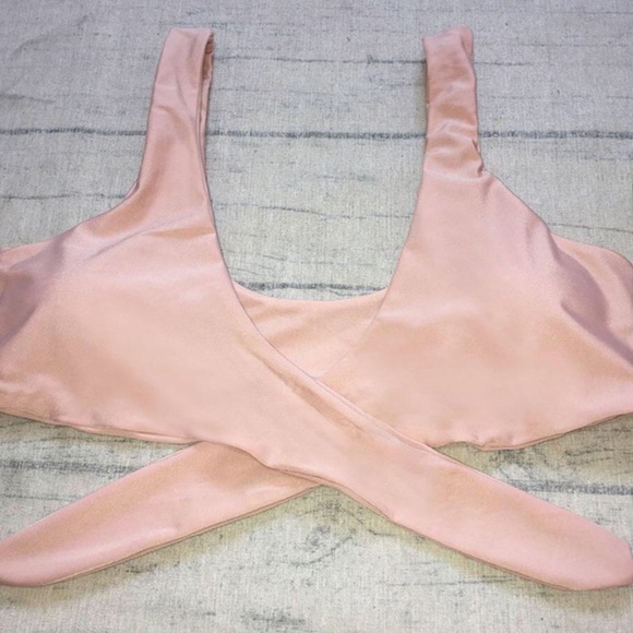 Pink bikini - Picture 4 of 6